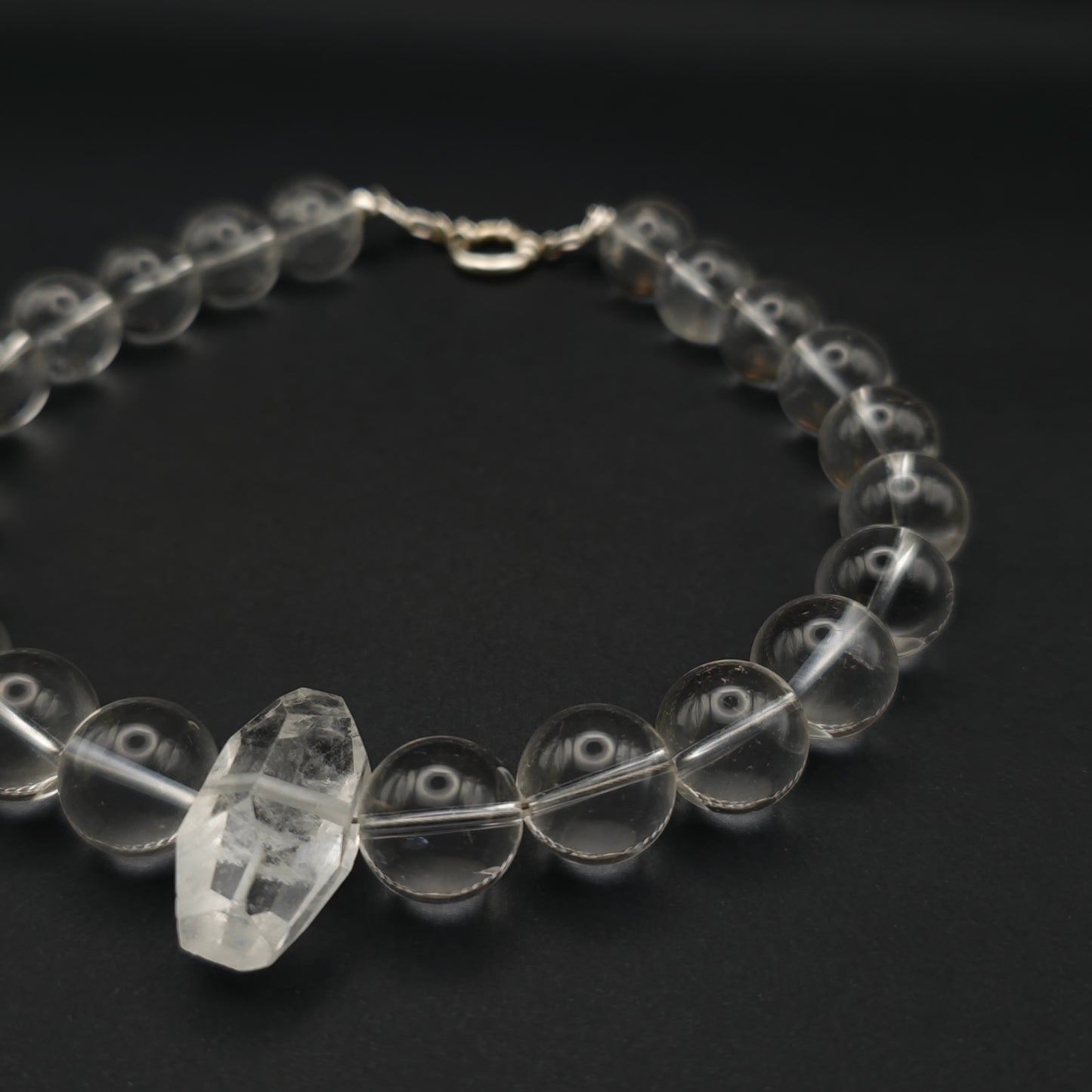 Uwazi: Crystal Quartz 16mm right