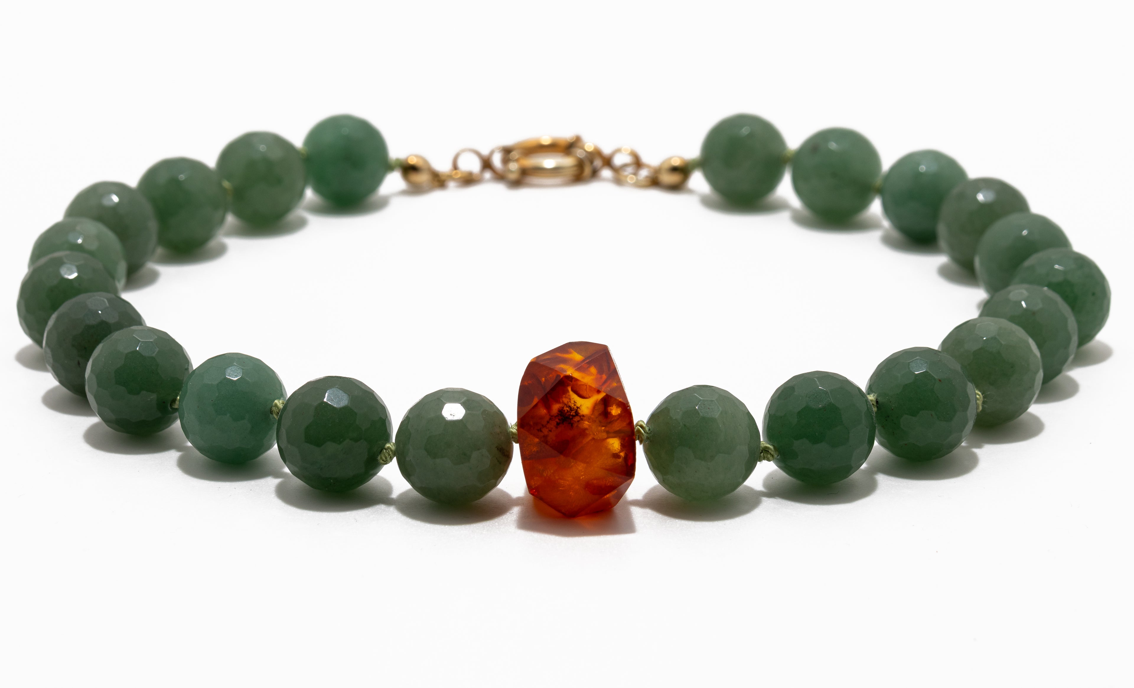 Mmea: Aventurine, Amber
