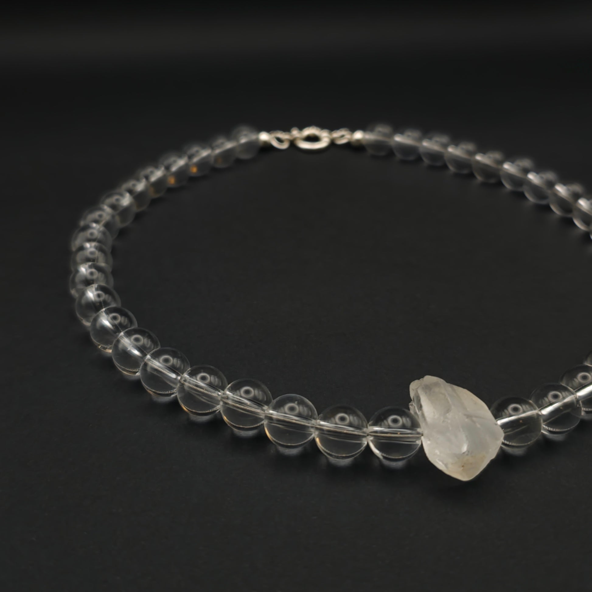Uwazi: Crystal Quartz 10mm left