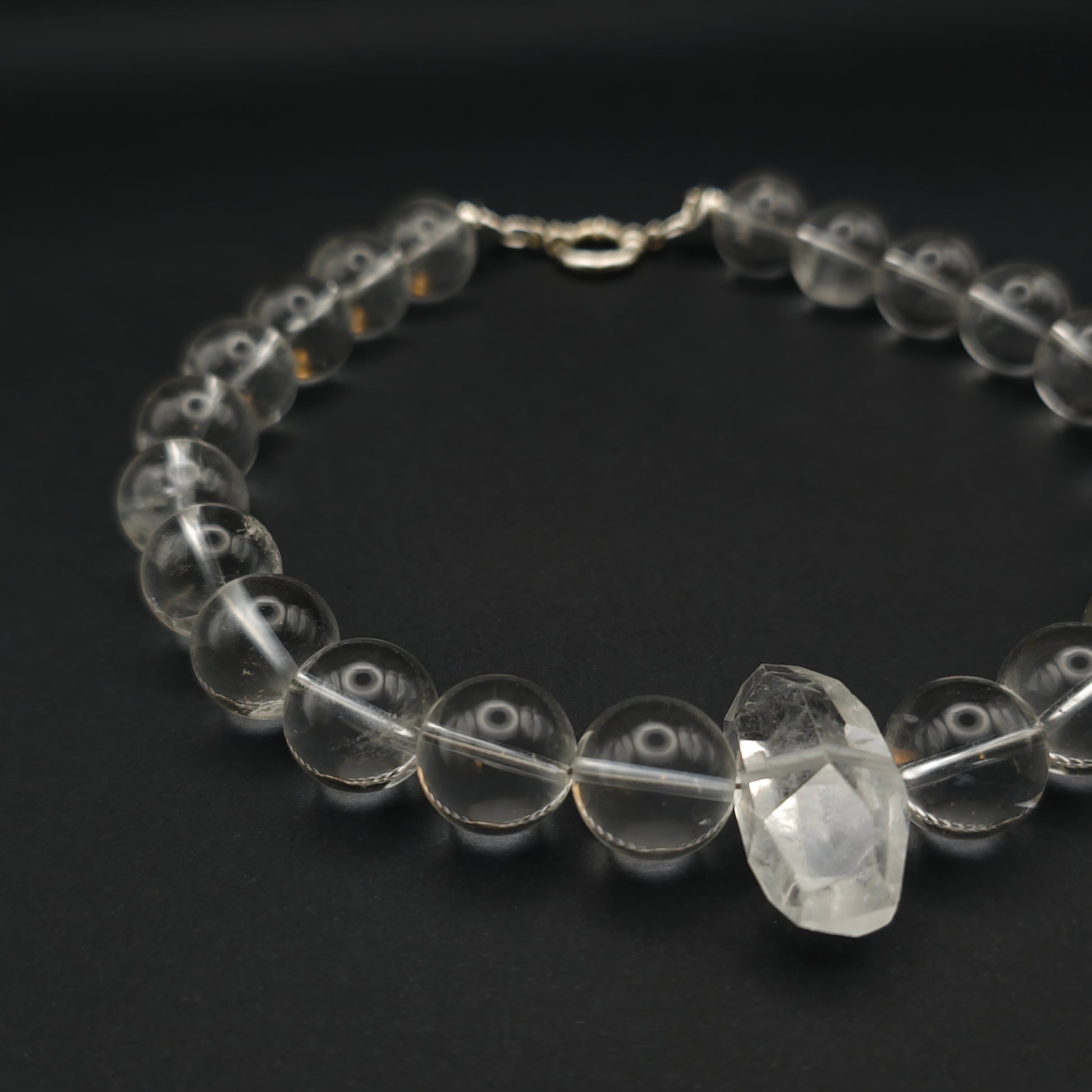 Uwazi: Crystal Quartz 16mm left