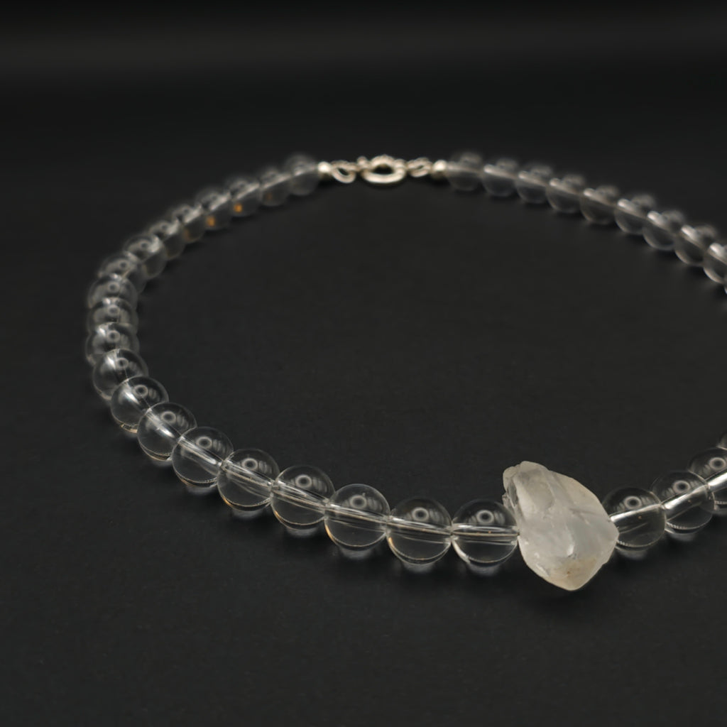 Uwazi: Crystal Quartz 10mm left view