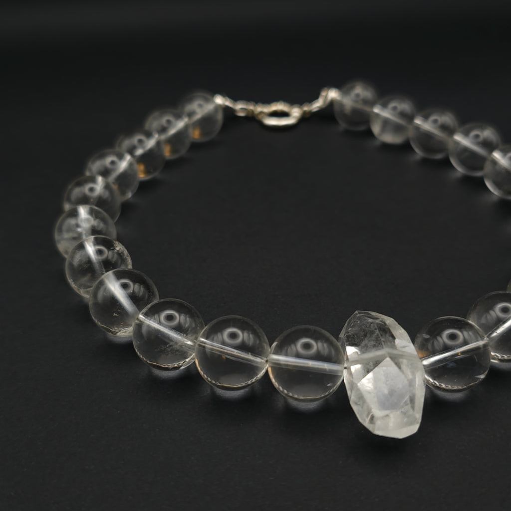 Uwazi: Crystal Quartz 16mm left view